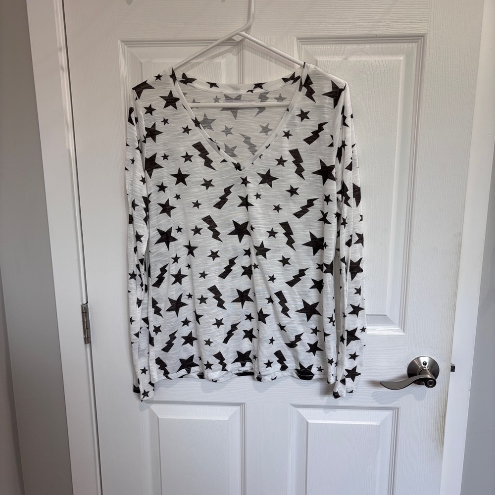 Star & Lightning Print V-Neck Long Sleeve Top - White/Black